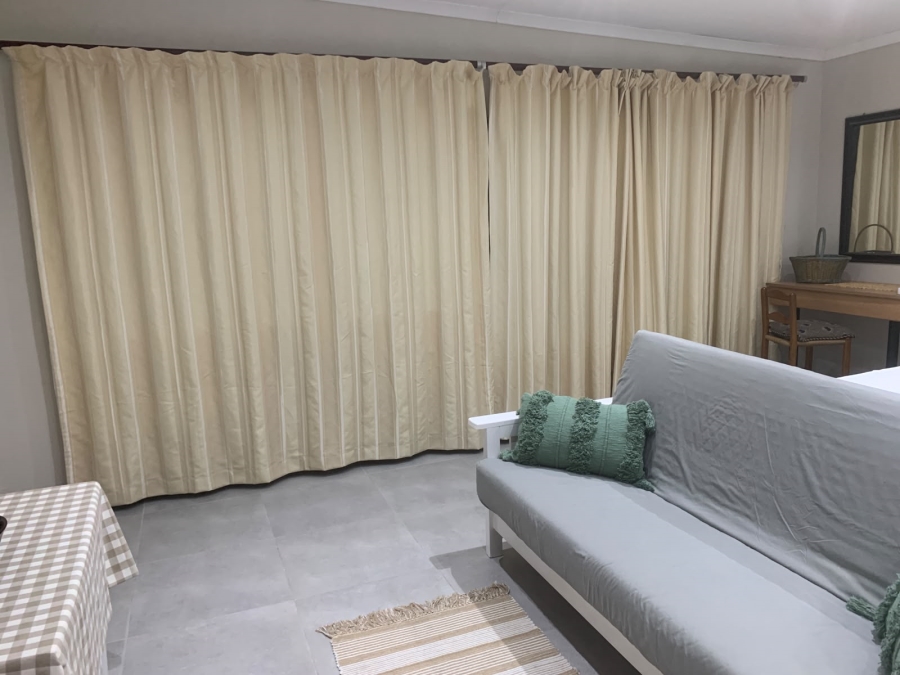 5 Bedroom Property for Sale in Fraaiuitsig Western Cape